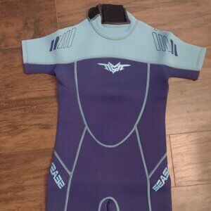 Seaskin kids size 10 wetsuit new without tags